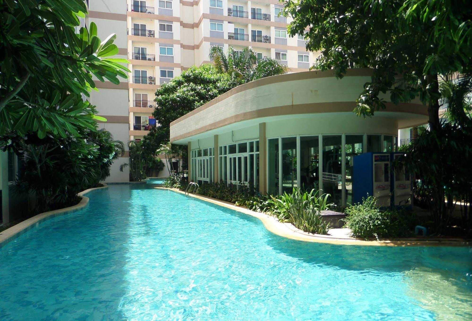 Park Lane Resort By West Joint Venture Csomtien-part Kültér fotó